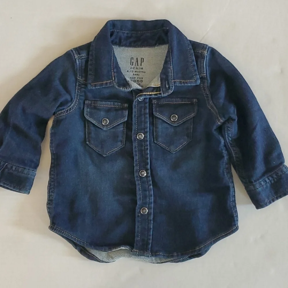 Gap denim button up top